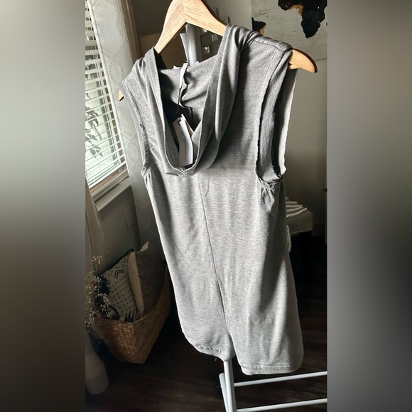 BCBGeneration Gray Shorts Romper Size XXS - Picture 11 of 11